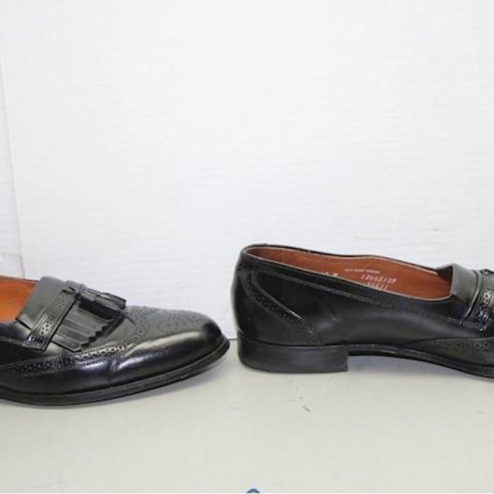 Men’s Bostonian Classic Black tassel leather loafers size 10M - Picture 5 of 8